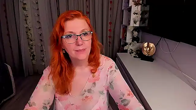 Snapshot of Almaz-Fire-Fox-One chatting on October 10, 7:19 pm Almaz-Fire-Fox-One online show from October 10, 7:19 pm
