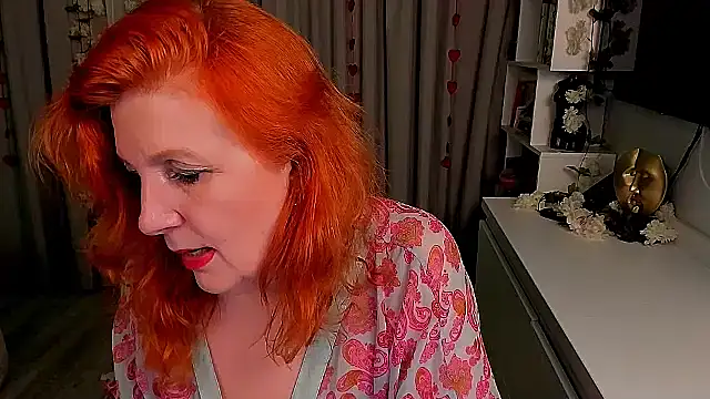 Snapshot of Almaz-Fire-Fox-One chatting on October 6, 7:29 pm Almaz-Fire-Fox-One online show from October 6, 7:29 pm