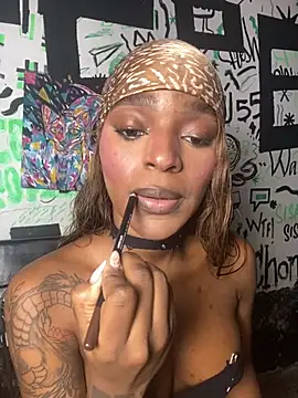 Zizi-campbel online show from December 2, 9:00 am