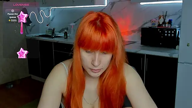 Sweet white chocolate online show from December 3, 7:33 am