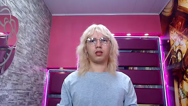 perfectlump online show from October 18, 1:58 pm