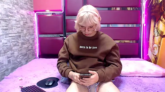 perfectlump online show from October 13, 3:14 pm