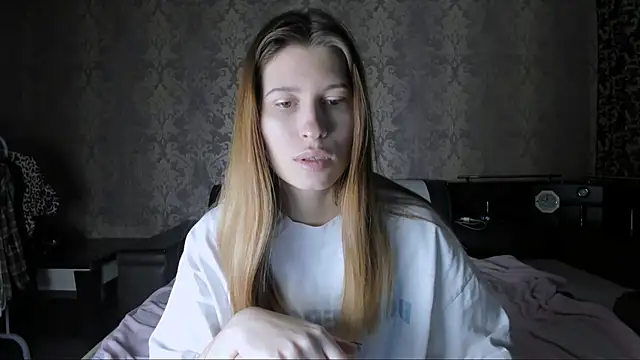 Snapshot of Agnes_Allenn chatting on October 20, 9:12 am Agnes Allenn online show from October 20, 9:12 am