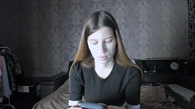 Agnes Allenn online show from November 7, 9:48 am