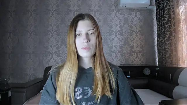 Snapshot of Agnes_Allenn chatting on September 16, 10:01 am Agnes Allenn online show from September 16, 10:01 am