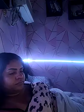 ppatriciarabello online show from April 1, 1:01 pm