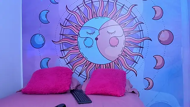 Mariana 16  online show from February 25, 2:26 pm