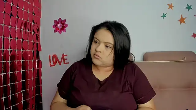 lizzie c online show from April 20, 1:30 am