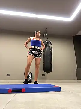 AlejandritaMilano online show from February 1, 12:09 am