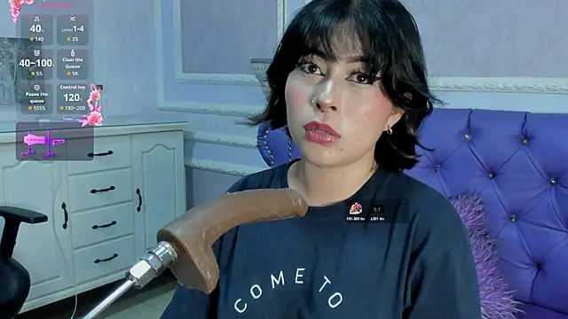 Lily Martinez online show from January 15, 8:09 am