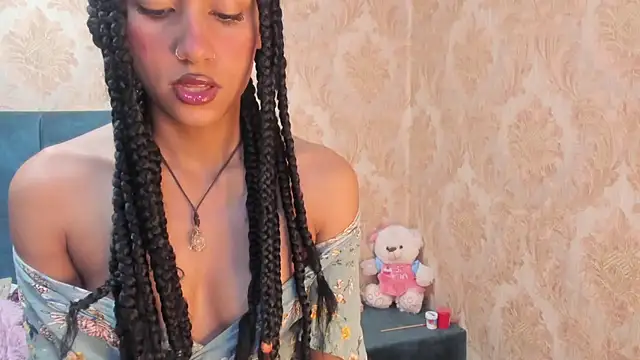 Snapshot of CintiaWalker chatting on September 22, 12:25 pm CintiaWalker online show from September 22, 12:25 pm