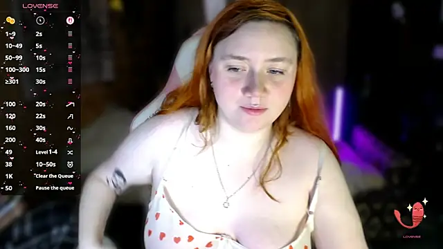 Bitchy Lily online show from November 22, 5:37 pm