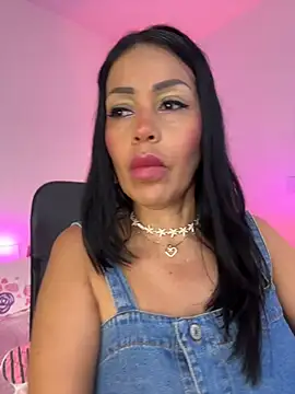 KarolRubi1 online show from April 12, 8:00 pm