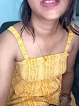 Hott-Rehana online show from May 10, 6:32 pm