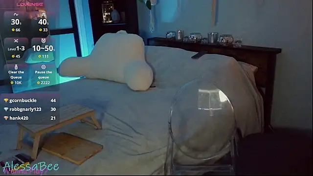 AlessasRoom online show from January 9, 11:36 am