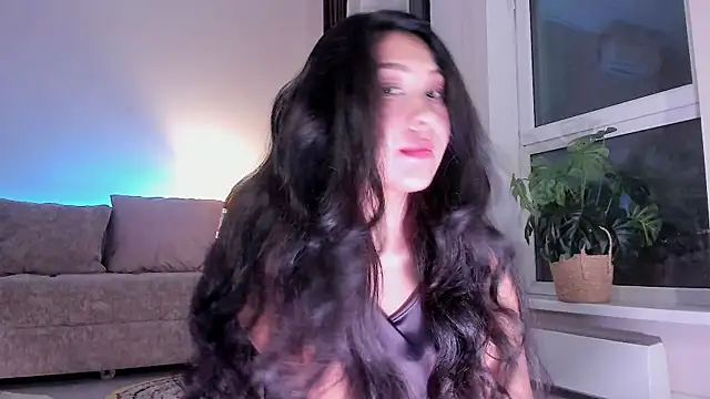 Max level online show from April 8, 5:15 pm