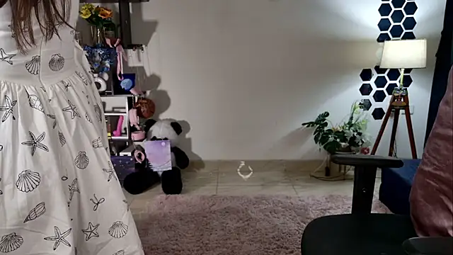 roseofvenom online show from April 4, 7:34 pm