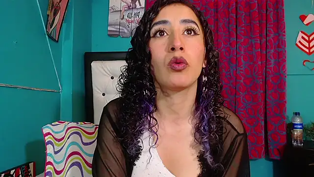 Snapshot of valerie_mase chatting on September 25, 6:28 pm valerie mase online show from September 25, 6:28 pm
