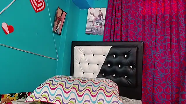Snapshot of valerie_mase chatting on October 2, 8:58 pm valerie mase online show from October 2, 8:58 pm