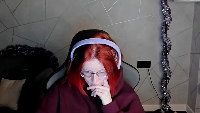 ElizabethHarpper online show from January 9, 1:21 am