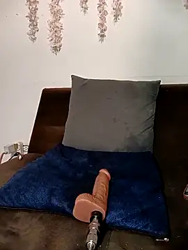 Danni shy online show from April 14, 11:49 pm