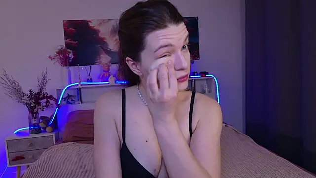 Nellie Medina online show from February 20, 4:19 pm