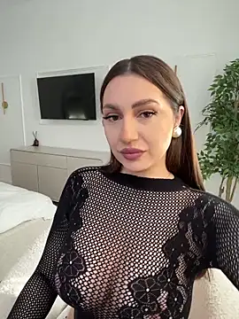 claraxjoyy online show from April 19, 5:07 am