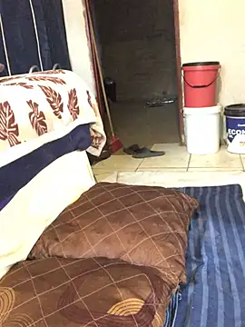 MKbesxxx online show from February 17, 4:17 pm