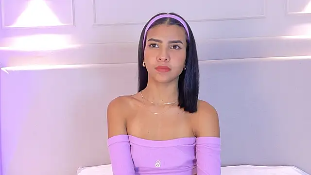 NaomiKlarc online show from November 22, 6:27 am