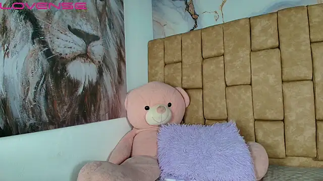 katy handerson online show from March 20, 8:47 pm