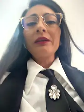 BELLA--26 online show from November 27, 1:47 pm