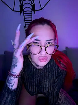 Mia-Fuchs online show from September 11, 9:04 pm