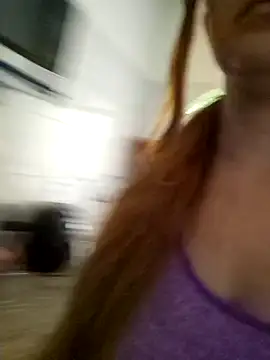 Snapshot of AliceRuivinha2 chatting on October 18, 3:04 pm AliceRuivinha2 online show from October 18, 3:04 pm