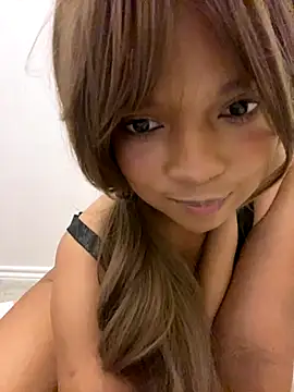 Snapshot of AwkwardJasminee chatting on September 28, 10:53 am AwkwardJasminee online show from September 28, 10:53 am