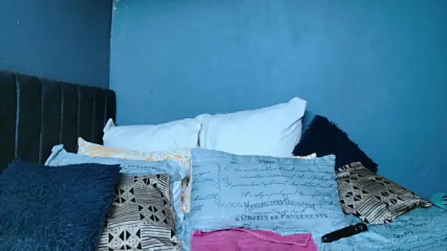 BustyBela42 online show from January 7, 7:28 pm