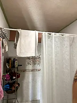 Izy cute  online show from November 3, 5:06 pm