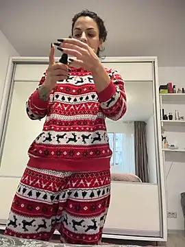 NNNoire online show from December 20, 10:41 am