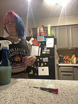 trashbrat online show from April 20, 7:11 am