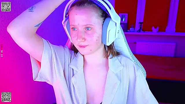 mon lola online show from November 29, 3:16 pm