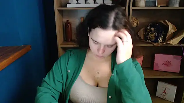 mini girly online show from October 8, 10:19 am