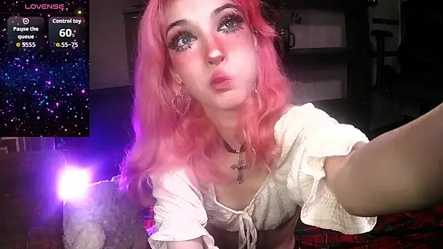 Ink  pleasure online show from November 17, 11:27 pm