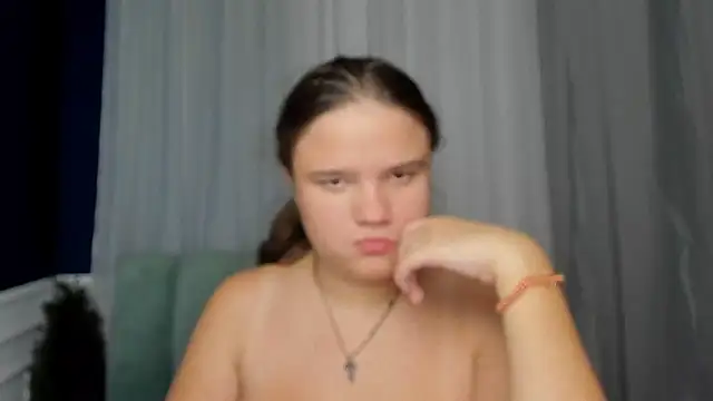 Snapshot of AdeleCruz chatting on September 27, 12:23 pm AdeleCruz online show from September 27, 12:23 pm