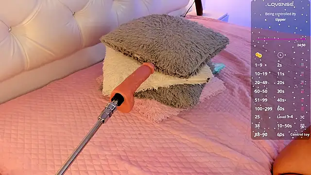 kathy bakerr online show from October 4, 9:41 pm