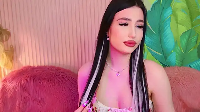 EmmaLawrens online show from March 28, 11:21 am