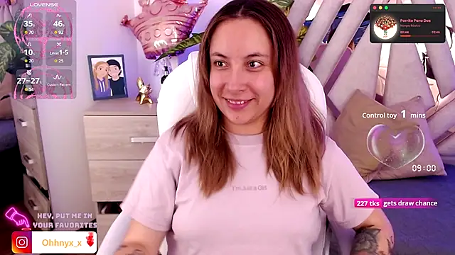 NyxAndria 1 online show from September 27, 9:33 pm