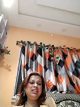 SANA-LEONI online show from June 17, 3:57 pm