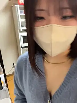 sakuchaaa 2525 online show from April 2, 6:49 pm