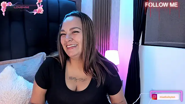 Elise-Leyton online show from November 7, 8:58 pm