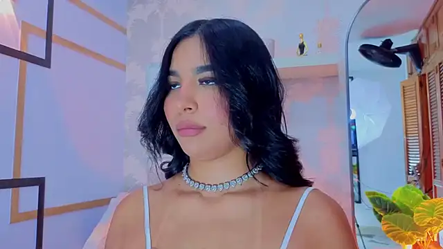 CharlotteGraay online show from March 5, 8:37 pm