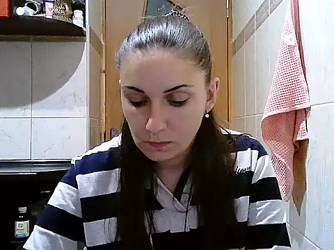 Snapshot of Yuliia30 chatting on September 27, 6:37 pm Yuliia30 online show from September 27, 6:37 pm
